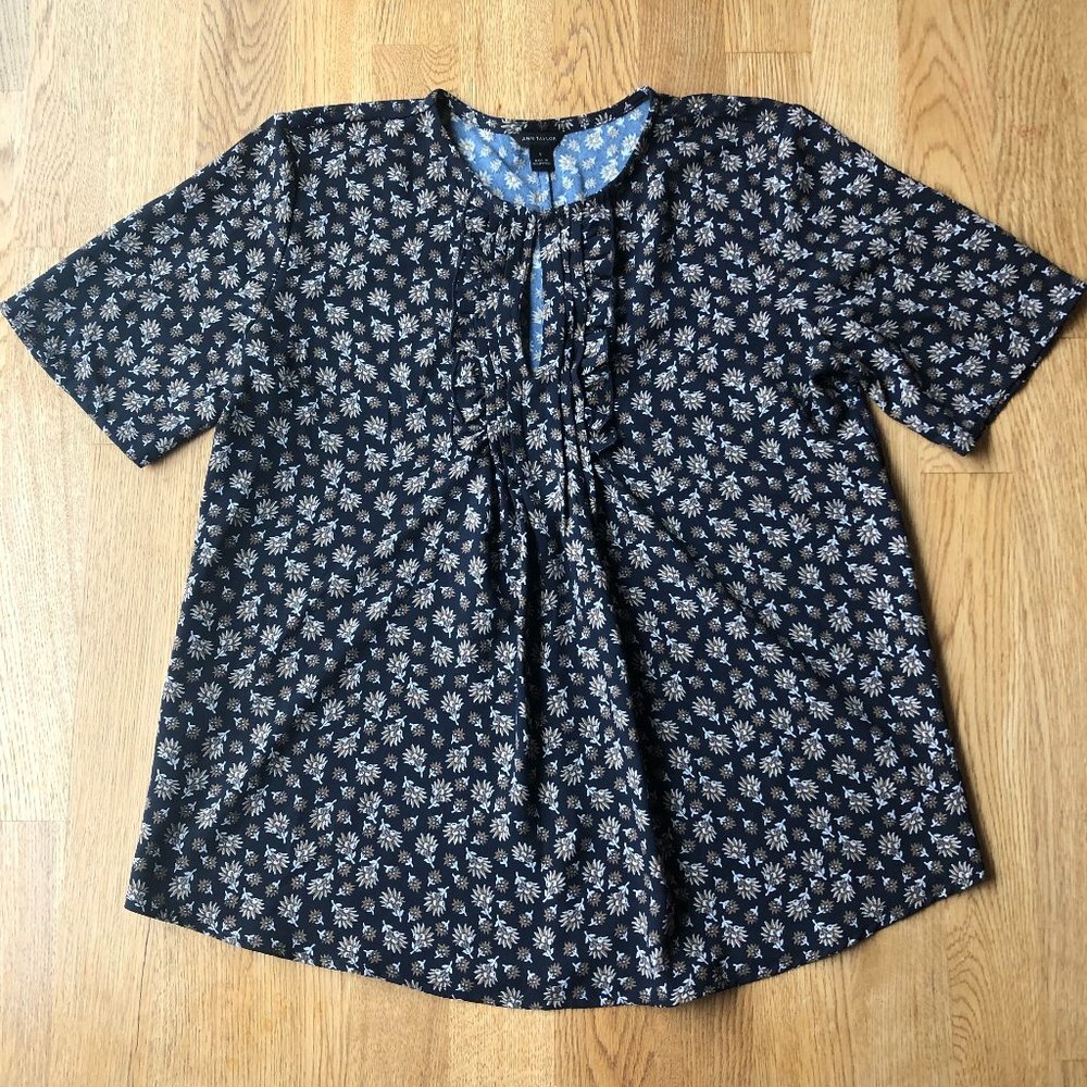 Ann Taylor Black Floral Top Pleated Ruffle Front Size Small